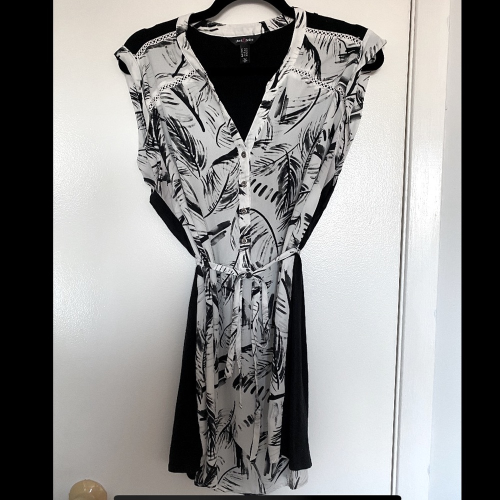 Excellent condition Stork & Babe sleeveless blouse